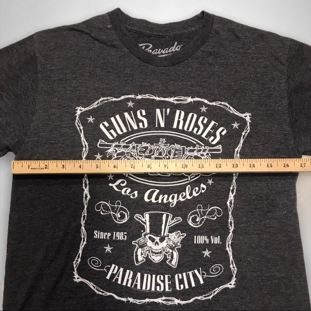 ❌SOLD❌ BRAVADO GUNS N ROSES Tee Size S - Picture 5 of 6